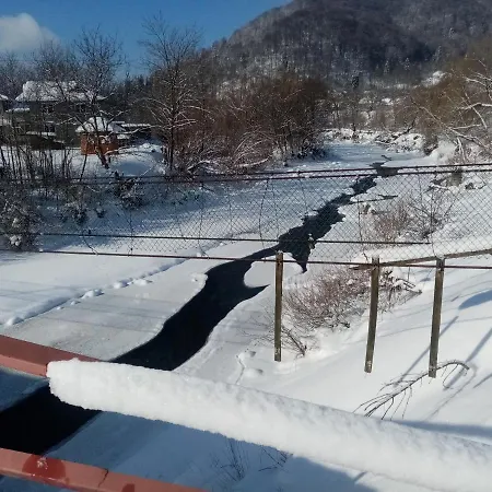 федорчуків за рікою1 *