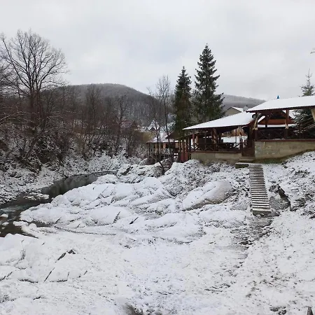 федорчуків за рікою1 Vakantiehuis