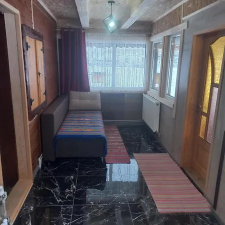 Vakantiehuis федорчуків за рікою1 *