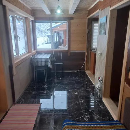 Hébergement de vacances федорчуків за рікою1 Sheshory