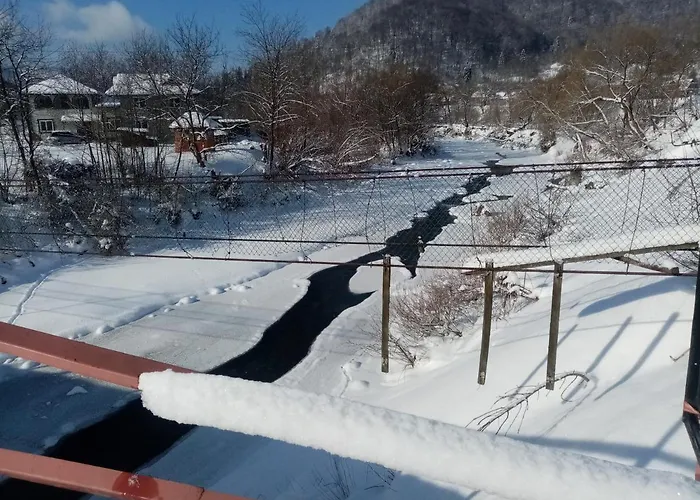 федорчуків за рікою1 *