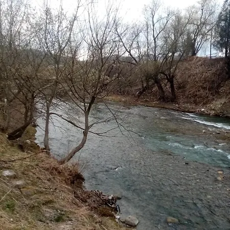 Сasa de vacaciones федорчуків за рікою1